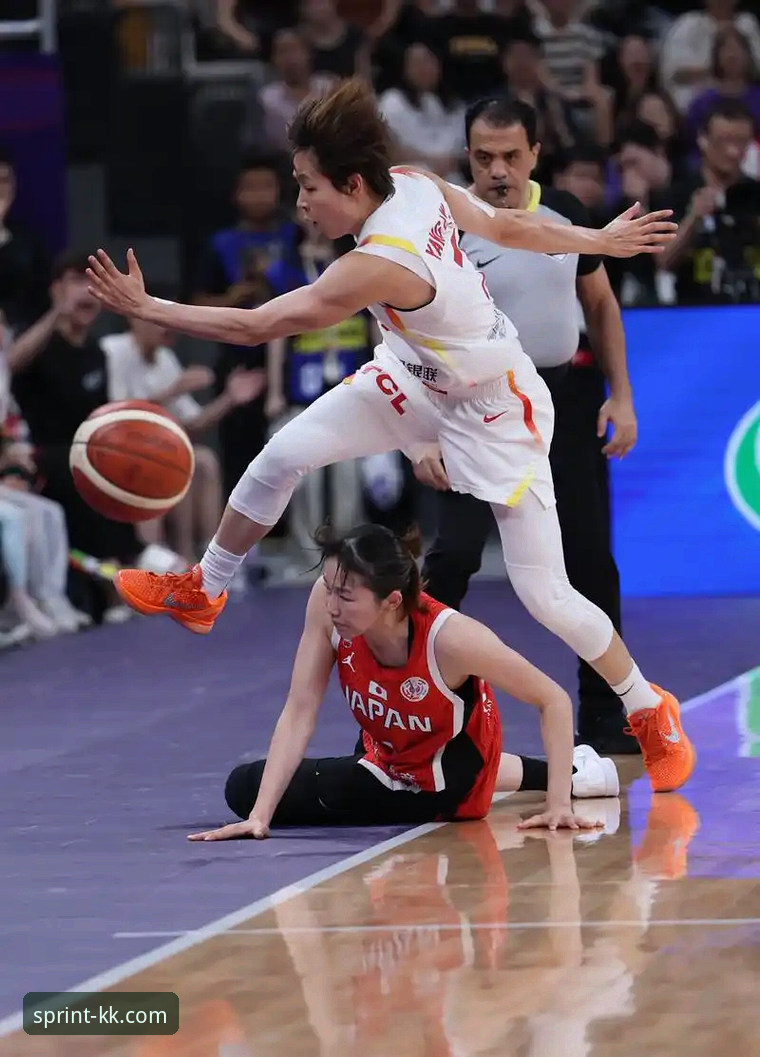 KK体育下载最新版 一场战术变阵的胜利:中国女篮资格赛关键战深度评测